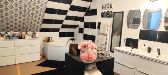 5 chambres Maison à Corbie, France No. 62700 7