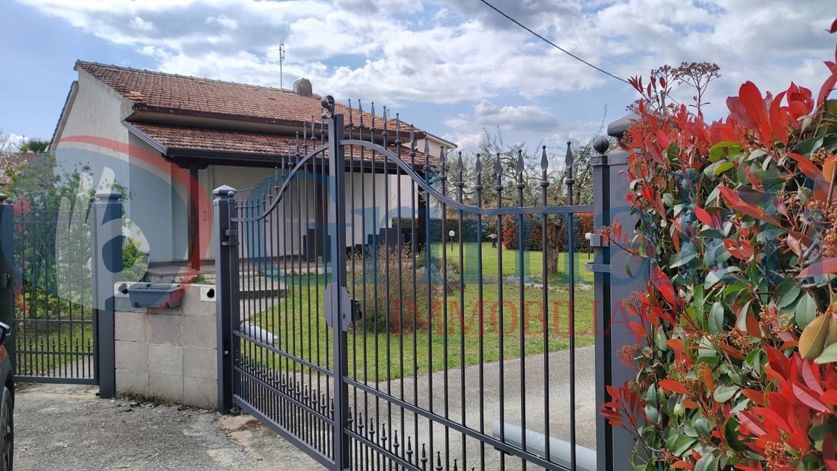 3غرفة منزل في Piedimonte San Germano, Italy رقم 123007