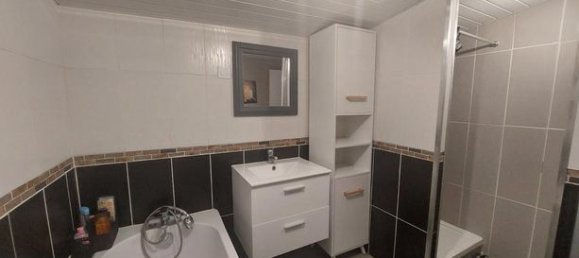 3 bedrooms House in Eure, France No. 358716 10