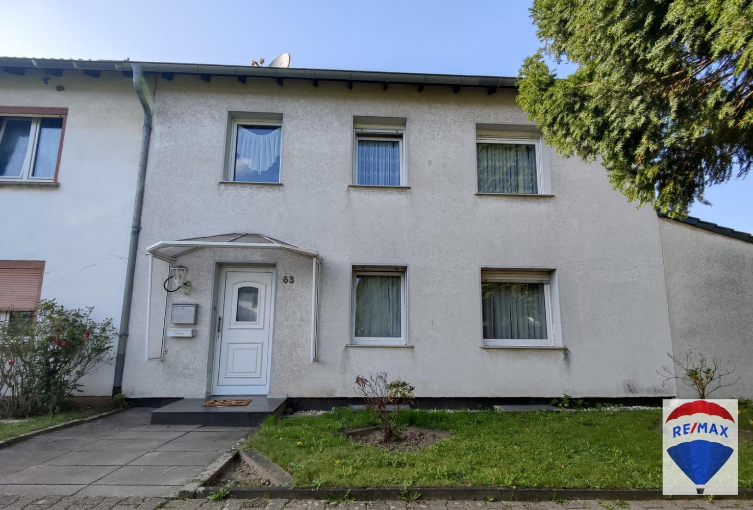 3 bedrooms Townhouse in Duisburg, Germany No. 71006