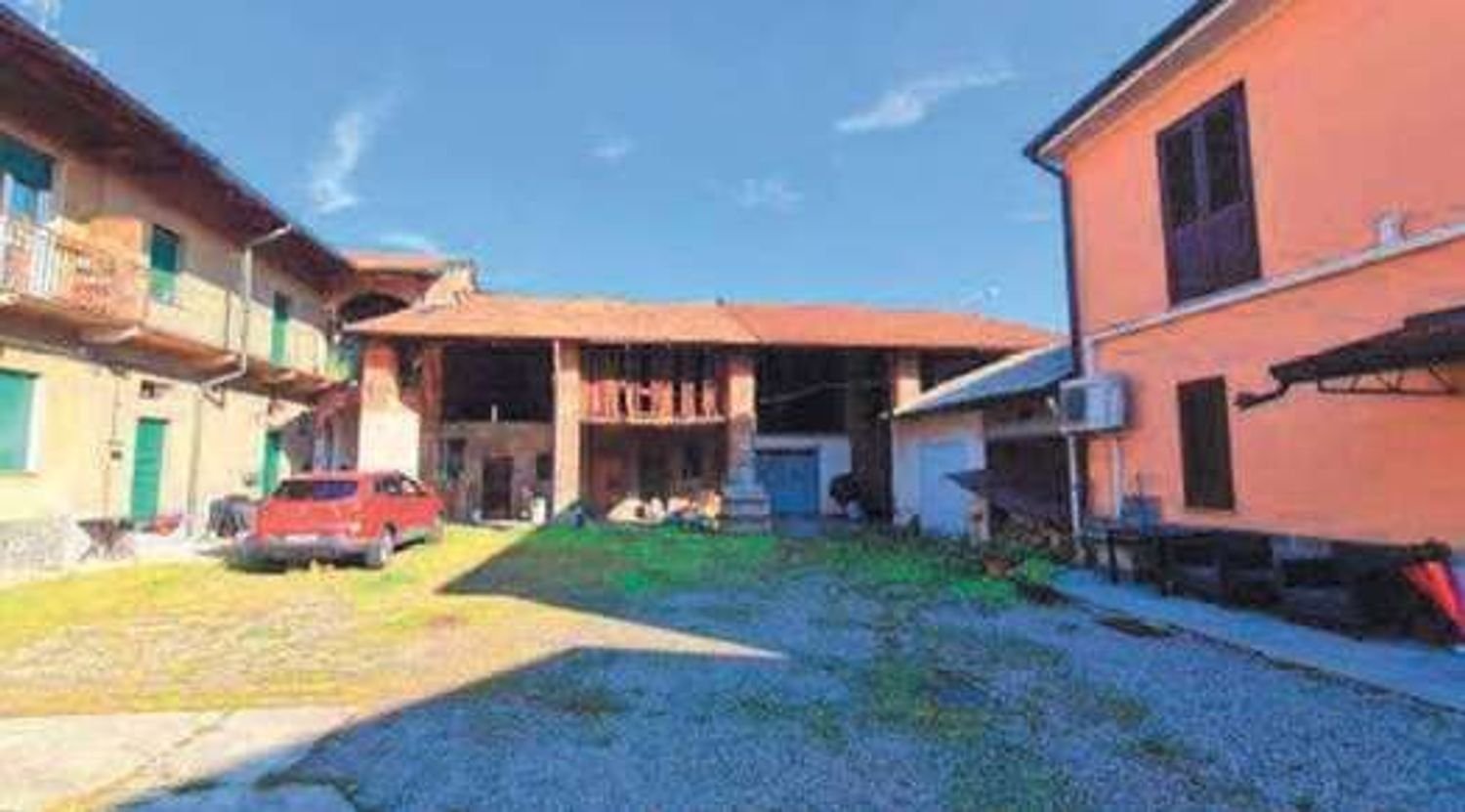 Apartamento de 5 habitaciónes en Bareggio, Italy No. 287598