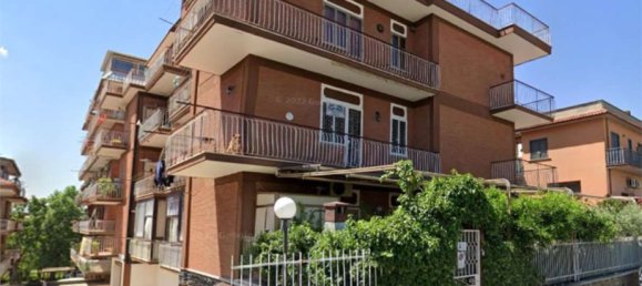 4-Zimmer Wohnung in Rome, Italy, Nr. 201480 2