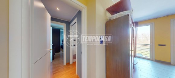 Квартира с 1 спальней в Альба, Италия № 153894 3