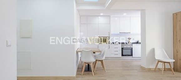 Apartamento de 2 dormitorios en Oeiras, Portugal No. 12580 2