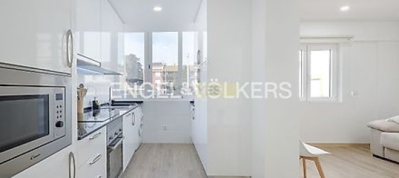 Apartamento de 2 dormitorios en Oeiras, Portugal No. 12580 6