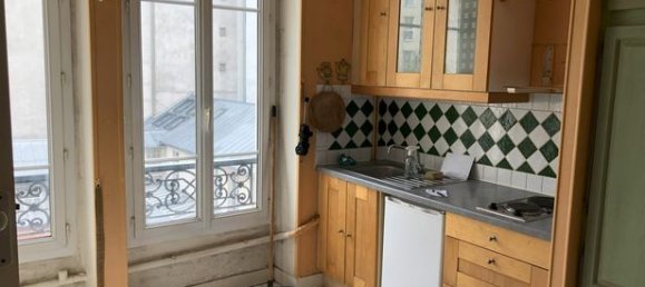 1 bedroom Apartment in Paris, France No. 314862 2