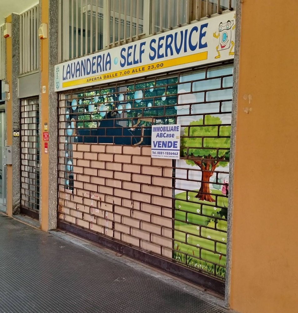  عقار تجاري في Somma Lombardo, Italy 120متر مربع رقم 387099