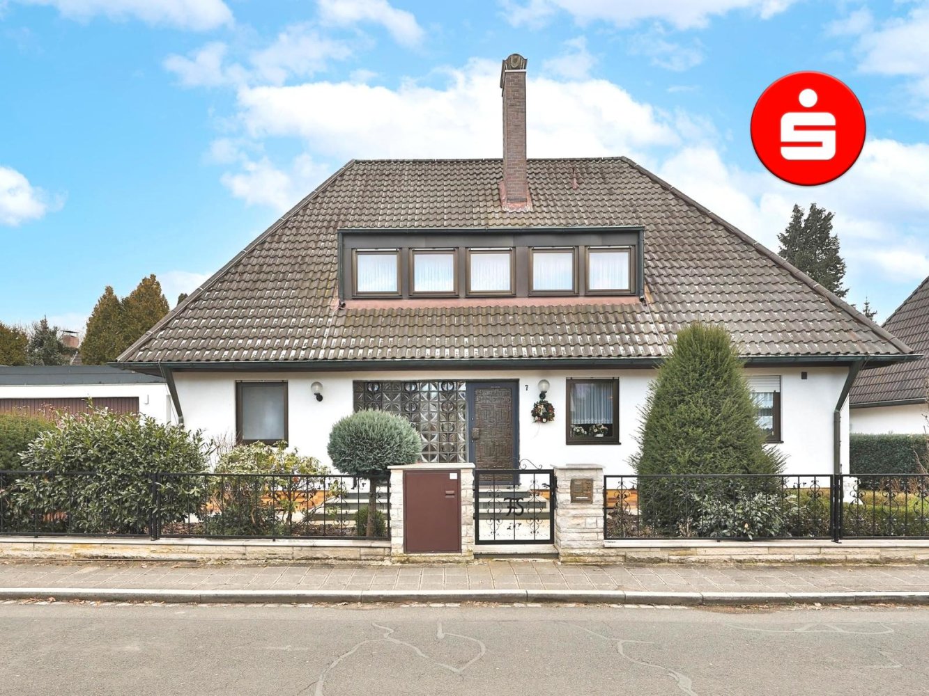 7 rooms House in Nuremberg, Germany No. 190763