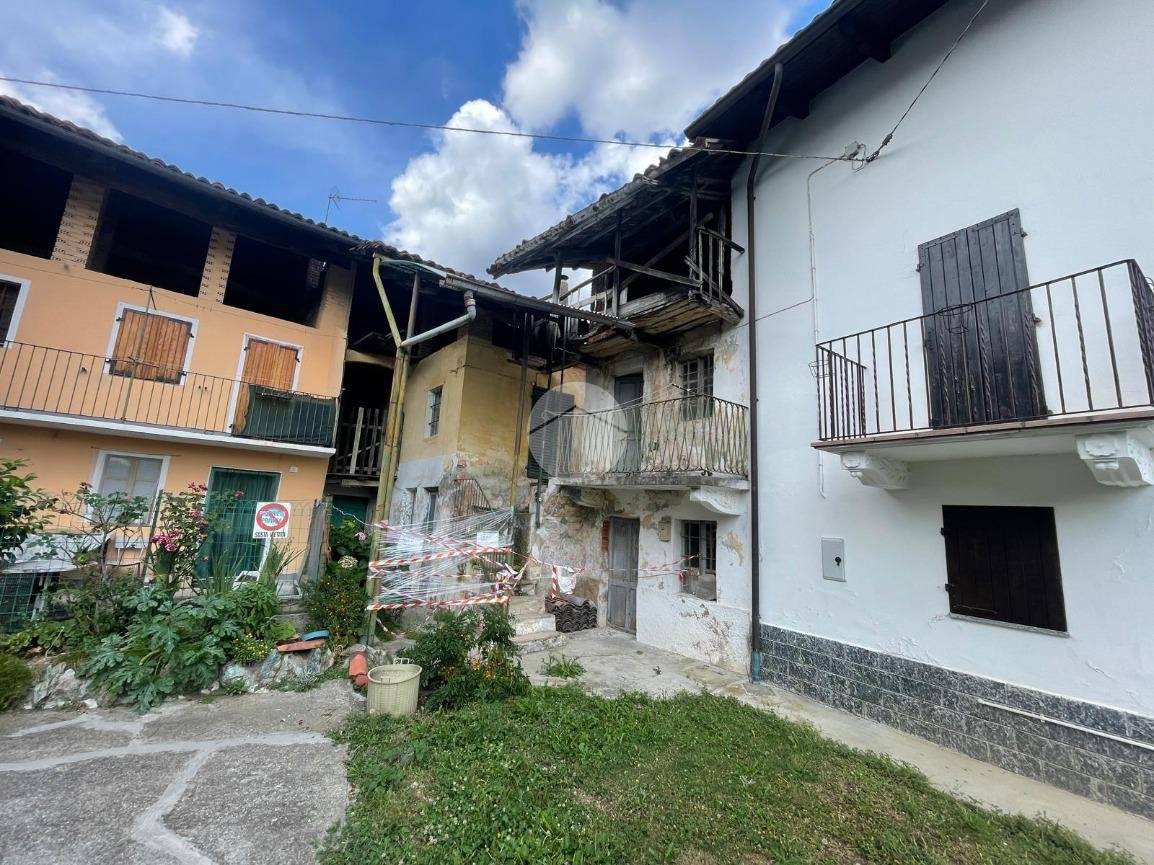 3 Schlafzimmer Haus in Giaveno, Italy, Nr. 296381