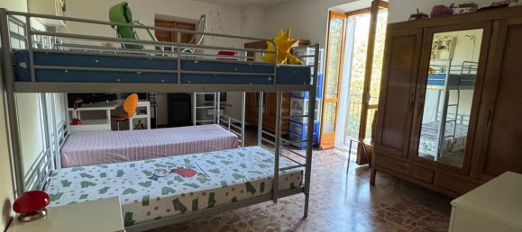 Apartamento de 4 dormitorios en Montaldo di Mondovì, Italy No. 335126 14