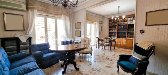 3 bedrooms Apartment in Messina, Italy No. 338916 6