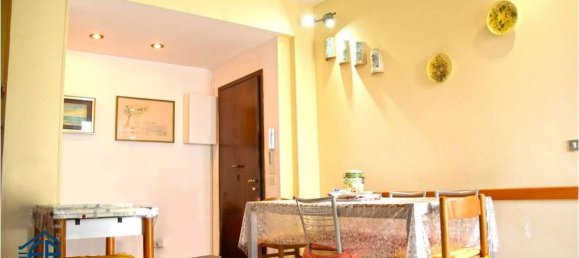 Apartamento de 2 dormitorios en Cinisello Balsamo, Italy No. 331620 5