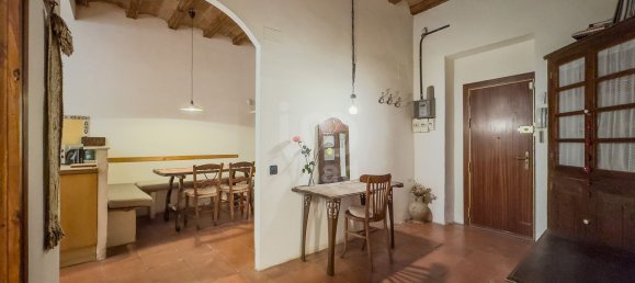 2 Schlafzimmer Wohnung in Ciutat Vella, Spain, Nr. 28048 3
