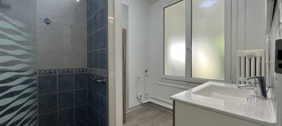 3 bedrooms Apartment in Tours, France No. 219505 32