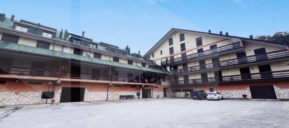 4 rooms Apartment in Roccaraso, Italy No. 20225 6