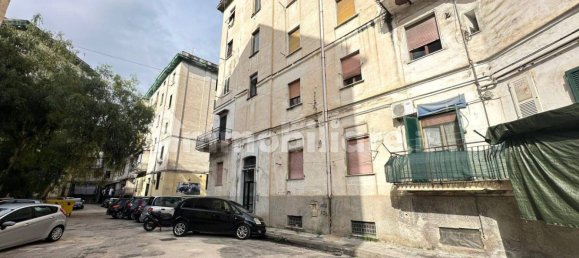 2 chambres Appartement à Naples, Italy No. 11899 21