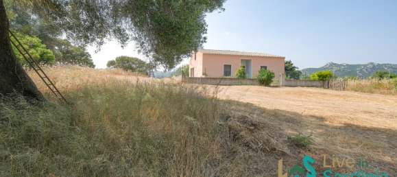 2 bedrooms House in Olbia, Italy No. 340770 2