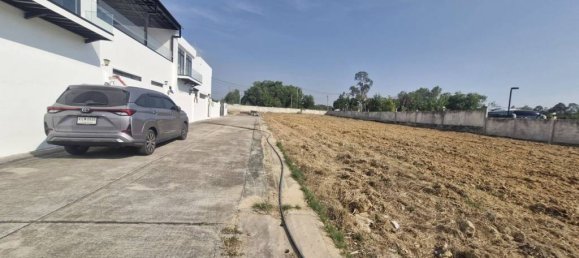 Земельный участок в Паттайя, Таиланд № 58640 3