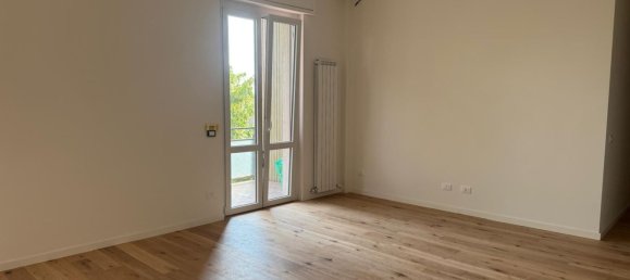 5 chambres Appartement à Piacenza, Italy No. 340835 3