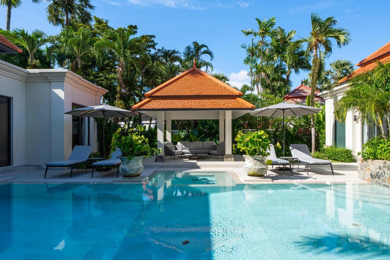 4 bedrooms Penthouse in Phuket, Thailand No. 33474