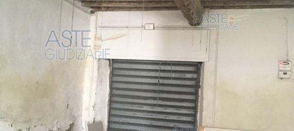 Коммерческая недвижимость 59м² в Ливорно, Италия № 118467 4