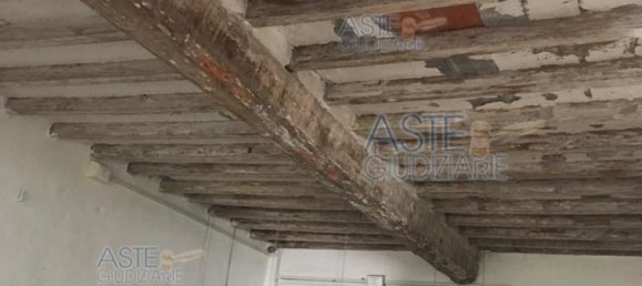 Коммерческая недвижимость 59м² в Ливорно, Италия № 118467 9