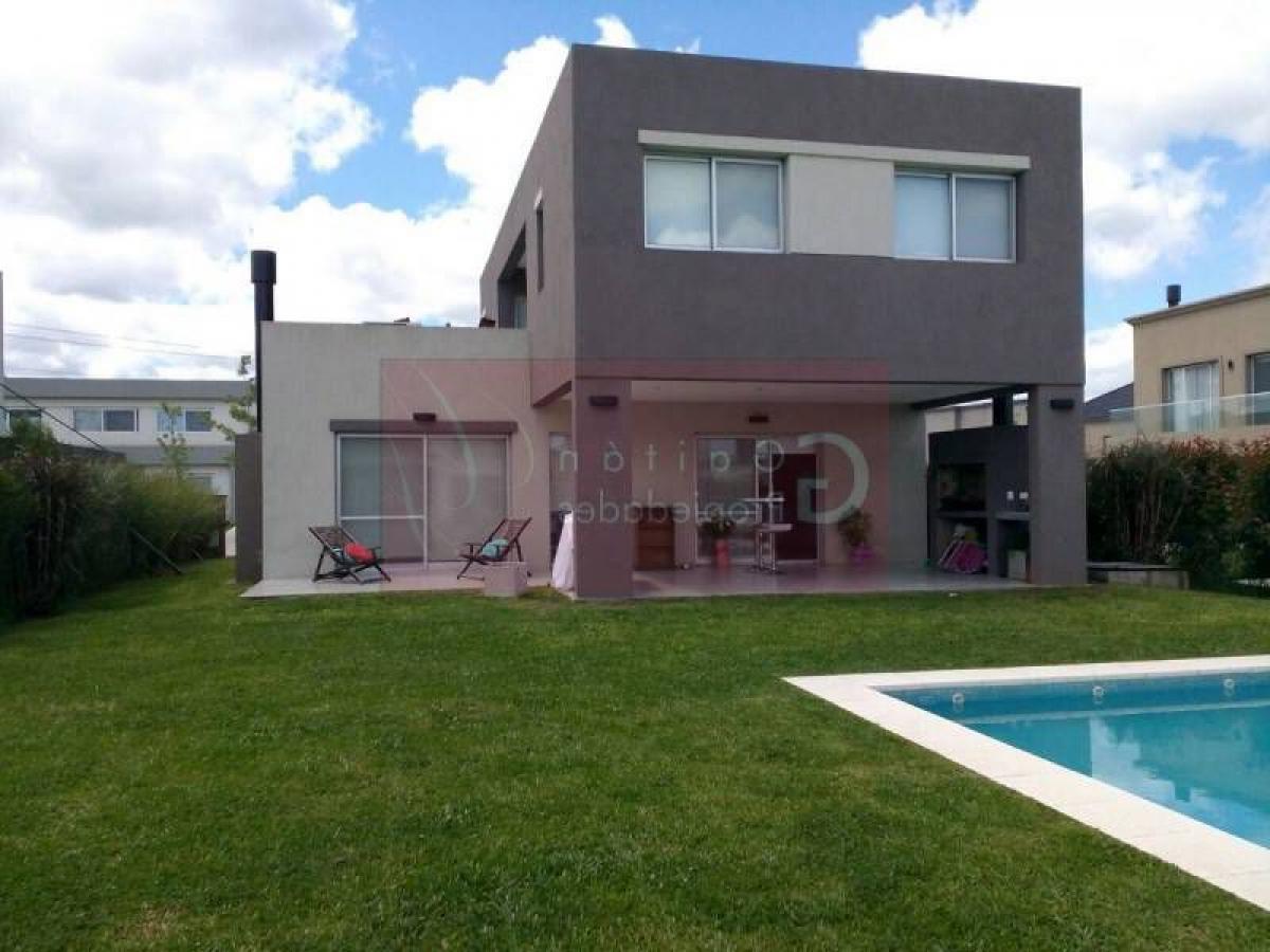 3 bedrooms House in Tigre, Argentina No. 63958