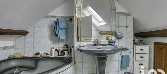 2 bedrooms House in Maimbeville, France No. 159327 16