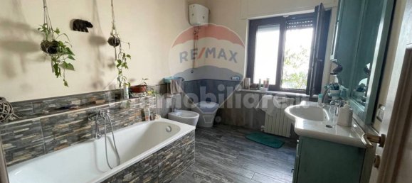 3 bedrooms House in San Salvatore Telesino, Italy No. 278694 12