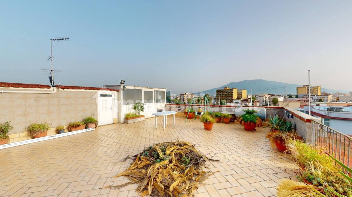 2 Schlafzimmer Wohnung in Pomigliano d'Arco, Italy, Nr. 24641