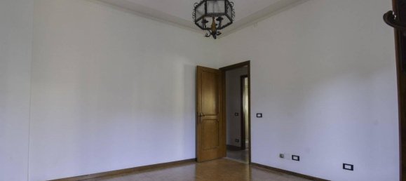 3غرفة شقة في Modena, Italy رقم 35696 9