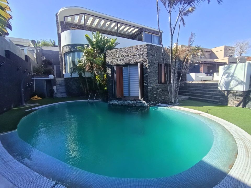 6 bedrooms House in El Rosario, Spain No. 185838