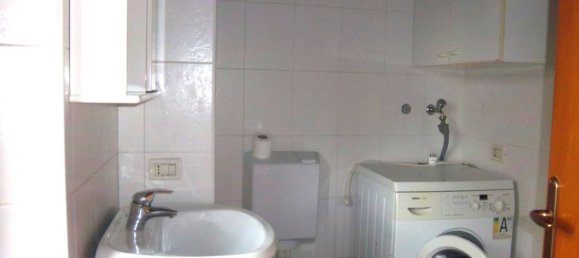 Дом с 3 спальнями в Удине, Италия № 346752 8