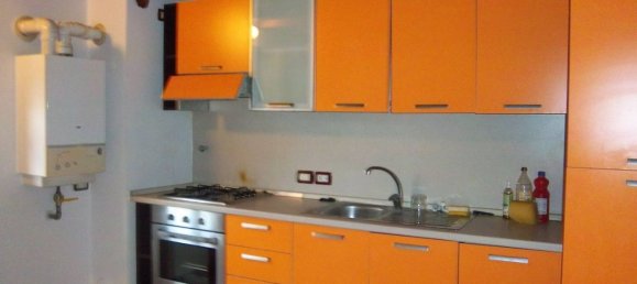 Дом с 3 спальнями в Удине, Италия № 346752 3