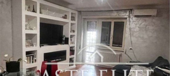 5 bedrooms Apartment in Rome, Italy No. 341119 3