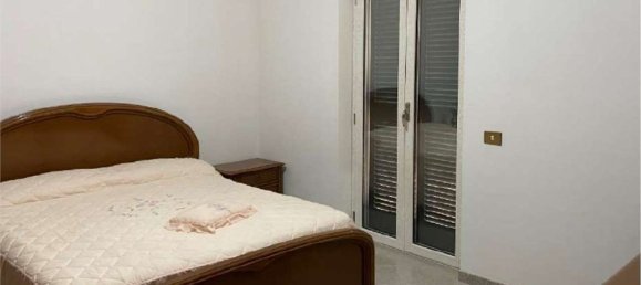 6 rooms Apartment in Cisterna di Latina, Italy No. 100489 6