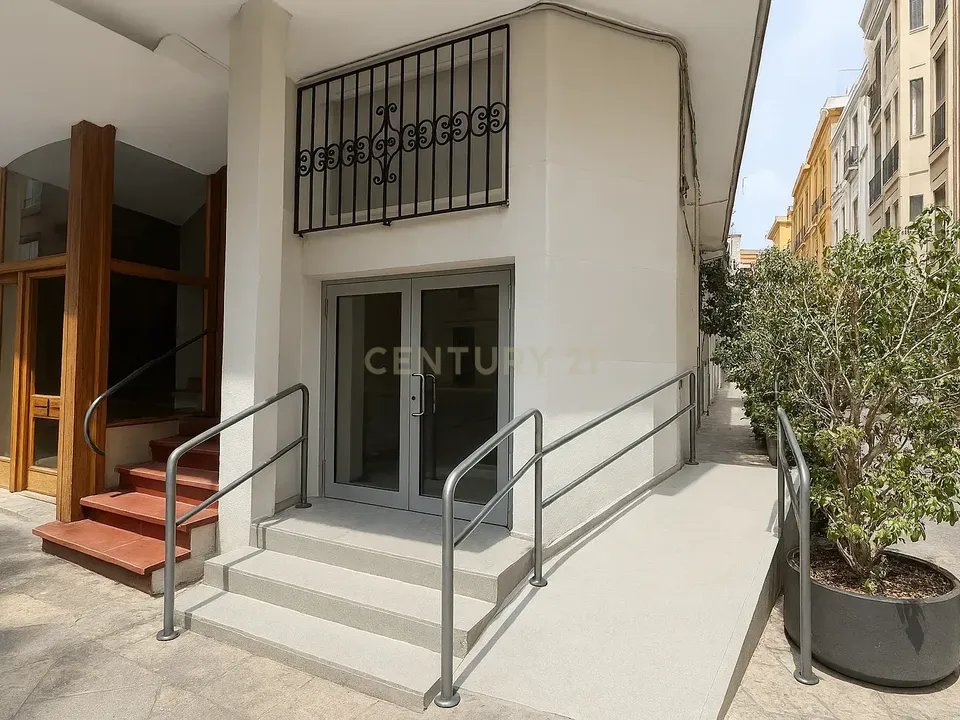  Office in Valencia, Spain No. 204197