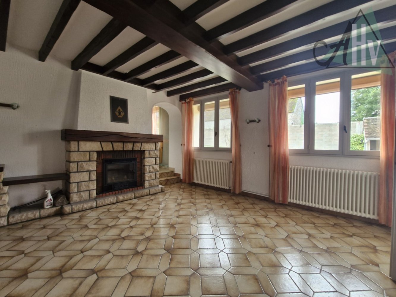 4 Schlafzimmer Villa in Fontaine-Macon, France, Nr. 220040