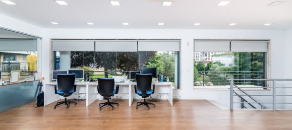 Gewerbliche Immobilie in Amadora, Portugal 162m², Nr. 58841 2