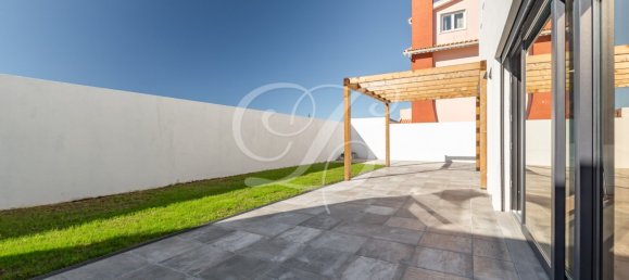 3 bedrooms Villa in Cascais, Portugal No. 94908 33