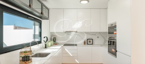 3 bedrooms Villa in Cascais, Portugal No. 94908 8