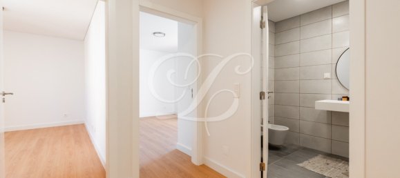 3 bedrooms Villa in Cascais, Portugal No. 94908 20