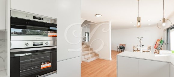 3 bedrooms Villa in Cascais, Portugal No. 94908 9