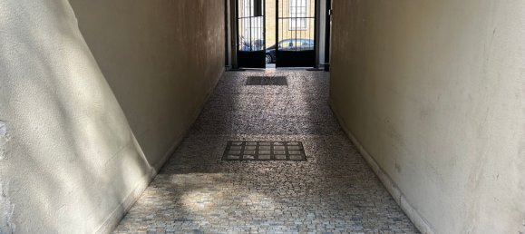 25m² Garage in Milan, Italy No. 359040 2