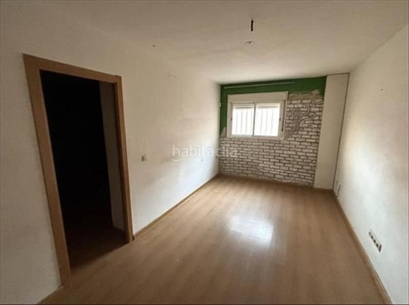 3 bedrooms Apartment in Fuenlabrada, Spain No. 261039