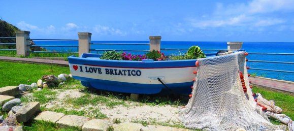 2 bedrooms Apartment in Briatico, Italy No. 146205 5