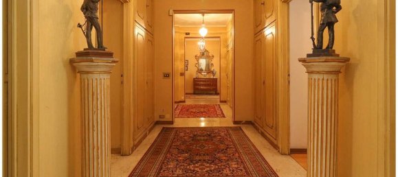 7غرفة شقة في Turin, Italy رقم 155807 21