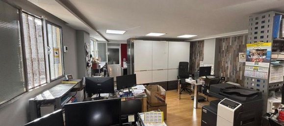 Propiedad comercial de 5 dormitorios en Las Palmas De Gran Canaria, Spain No. 180403 3