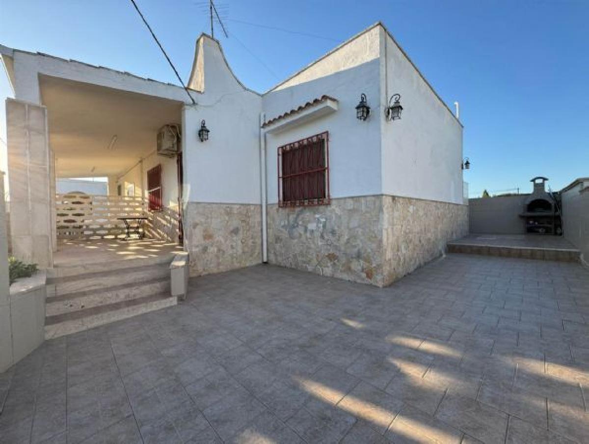 Вилла с 3 спальнями в Мандурия, Италия № 329192