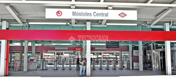 Apartamento de 3 habitaciónes en Móstoles, Spain No. 135887 15